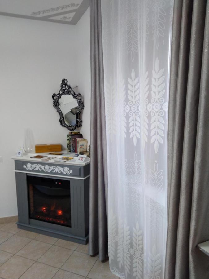 B&B Regina Margherita Л'Аквіла Екстер'єр фото