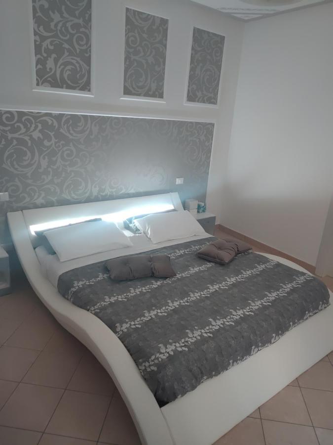 B&B Regina Margherita Л'Аквіла Екстер'єр фото